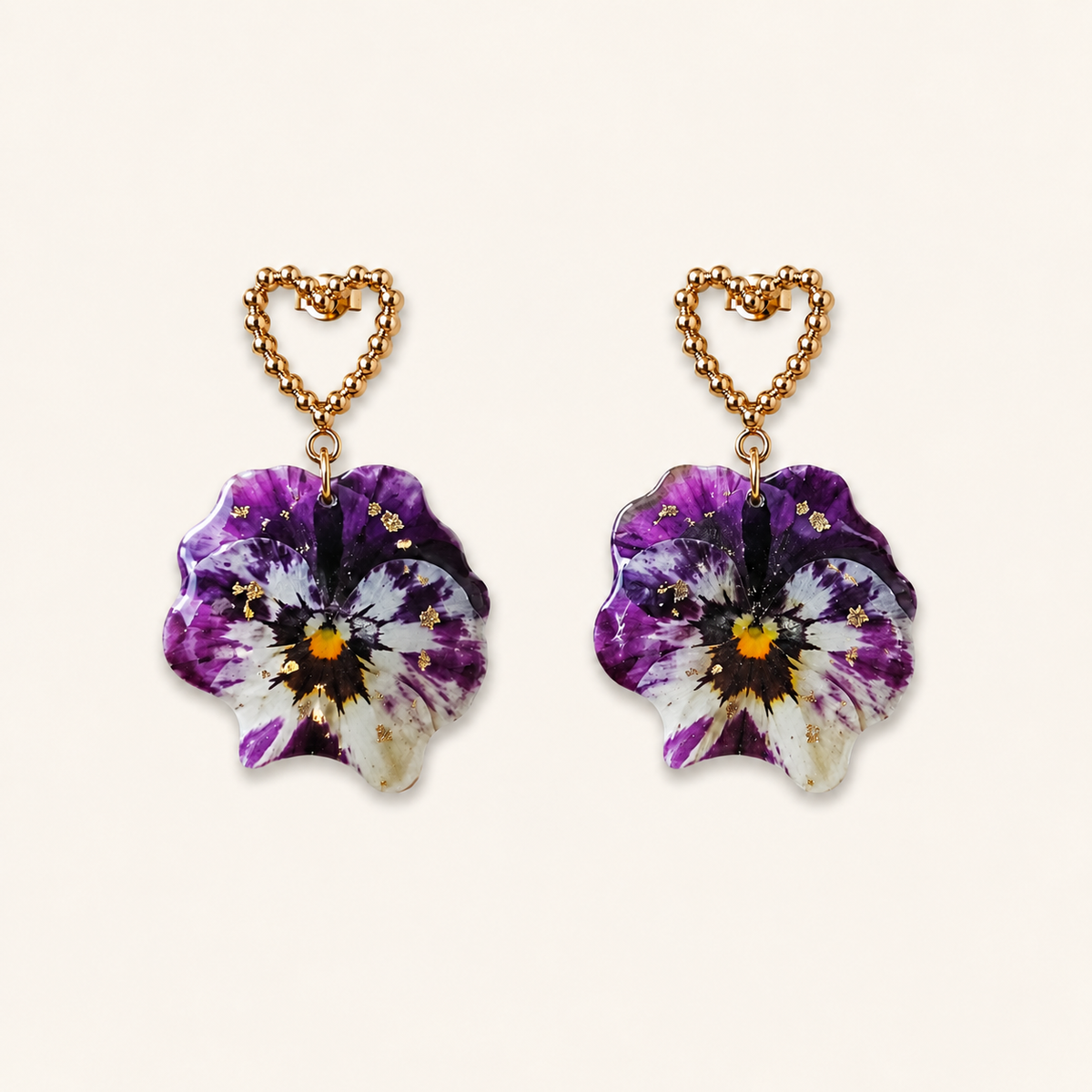 Boucles d'oreilles pendantes en véritables fleurs de pensée violettes